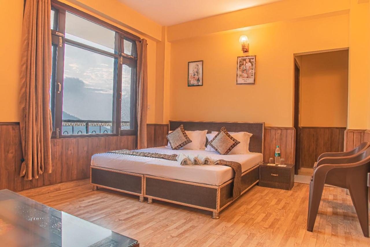 Pine Villa Касаули Экстерьер фото